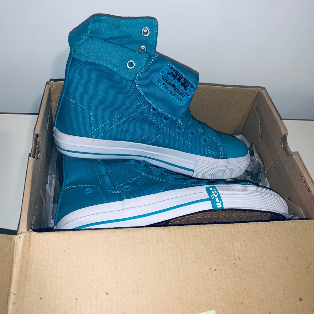 Levi sneakers